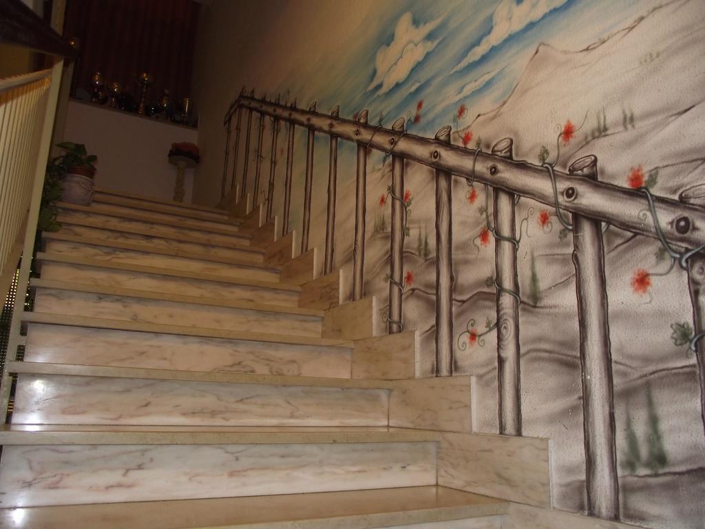 Hotel Ausonia Monte Porzio Екстер'єр фото
