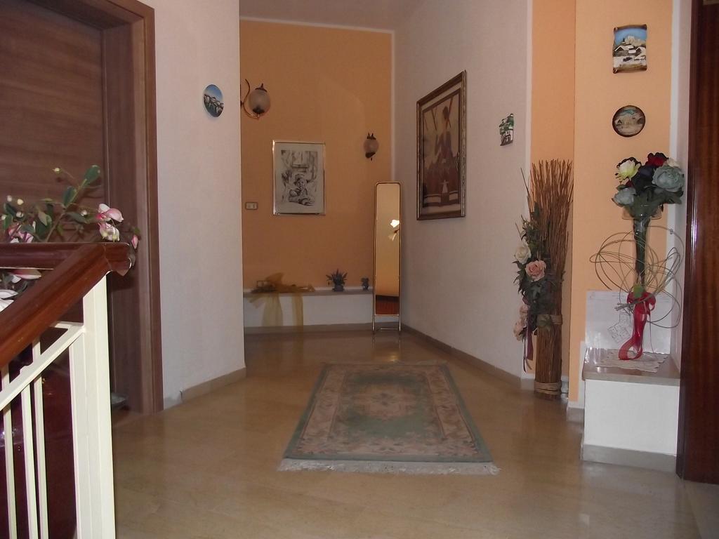 Hotel Ausonia Monte Porzio Екстер'єр фото