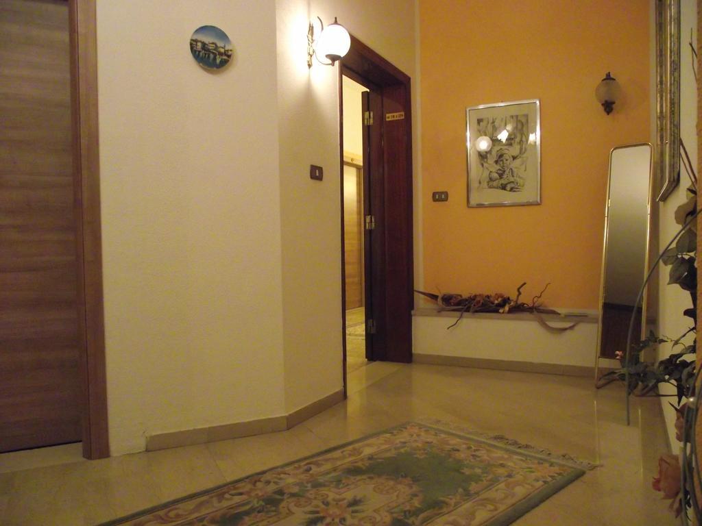 Hotel Ausonia Monte Porzio Екстер'єр фото