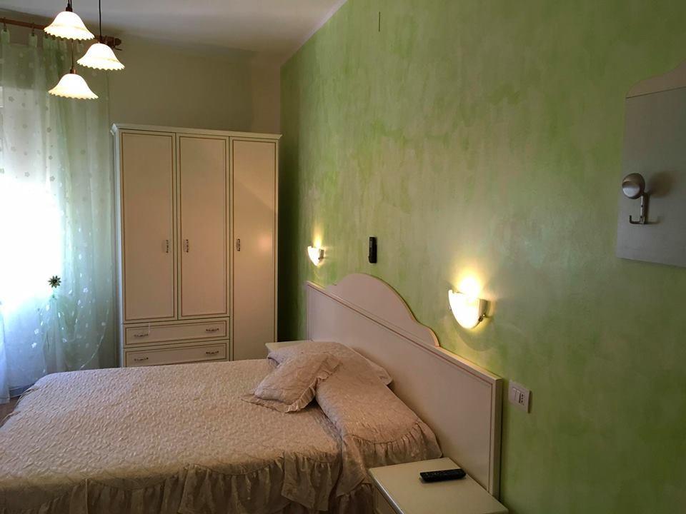 Hotel Ausonia Monte Porzio Екстер'єр фото